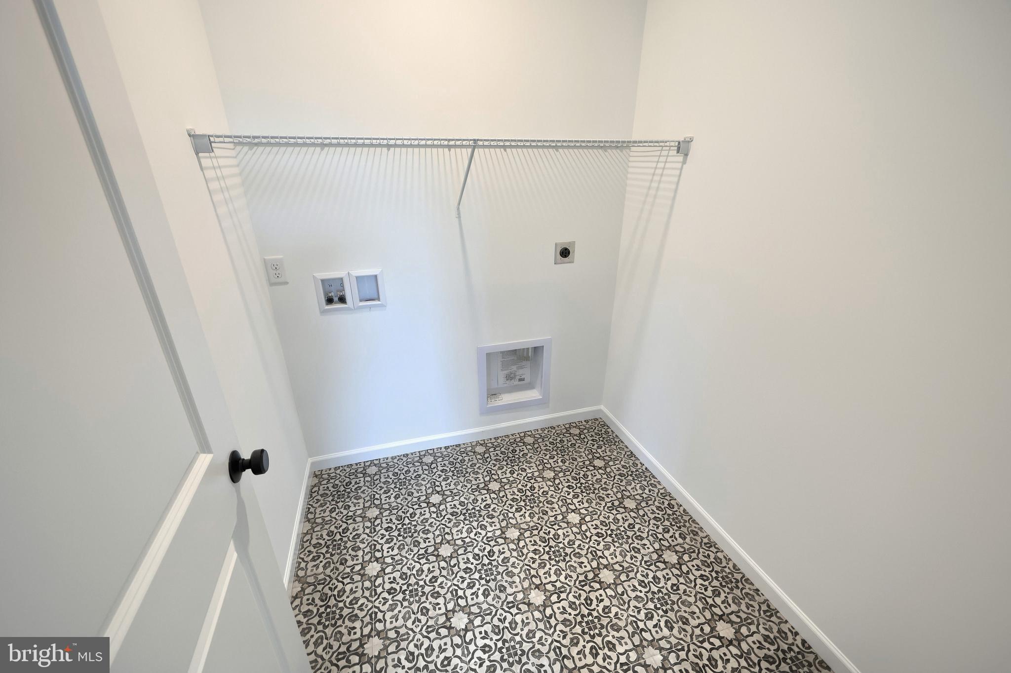 SUMMIT RIDGE - Residential