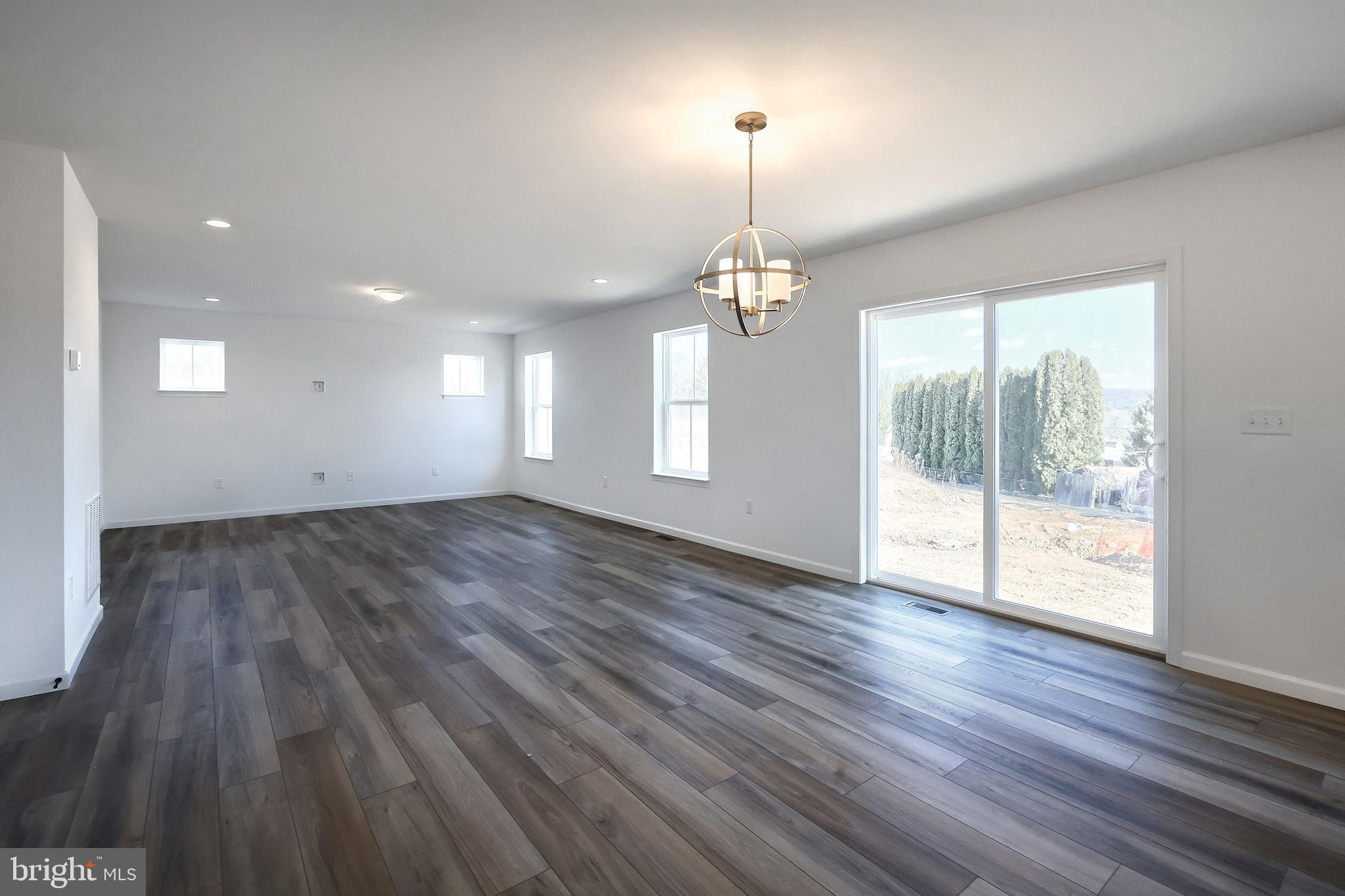 SUMMIT RIDGE - Residential