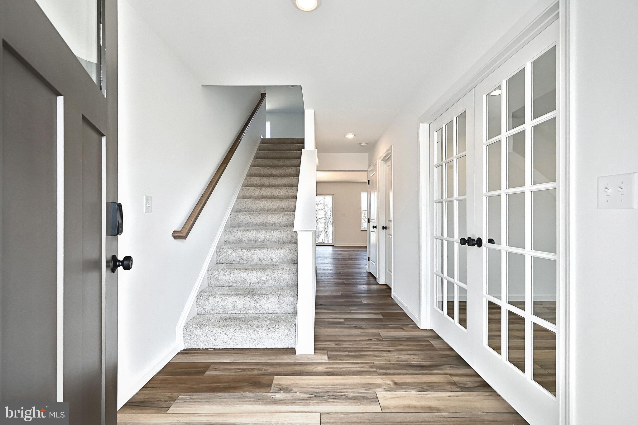 SUMMIT RIDGE - Residential