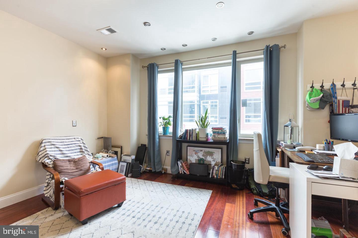 BELLA VISTA - Residential