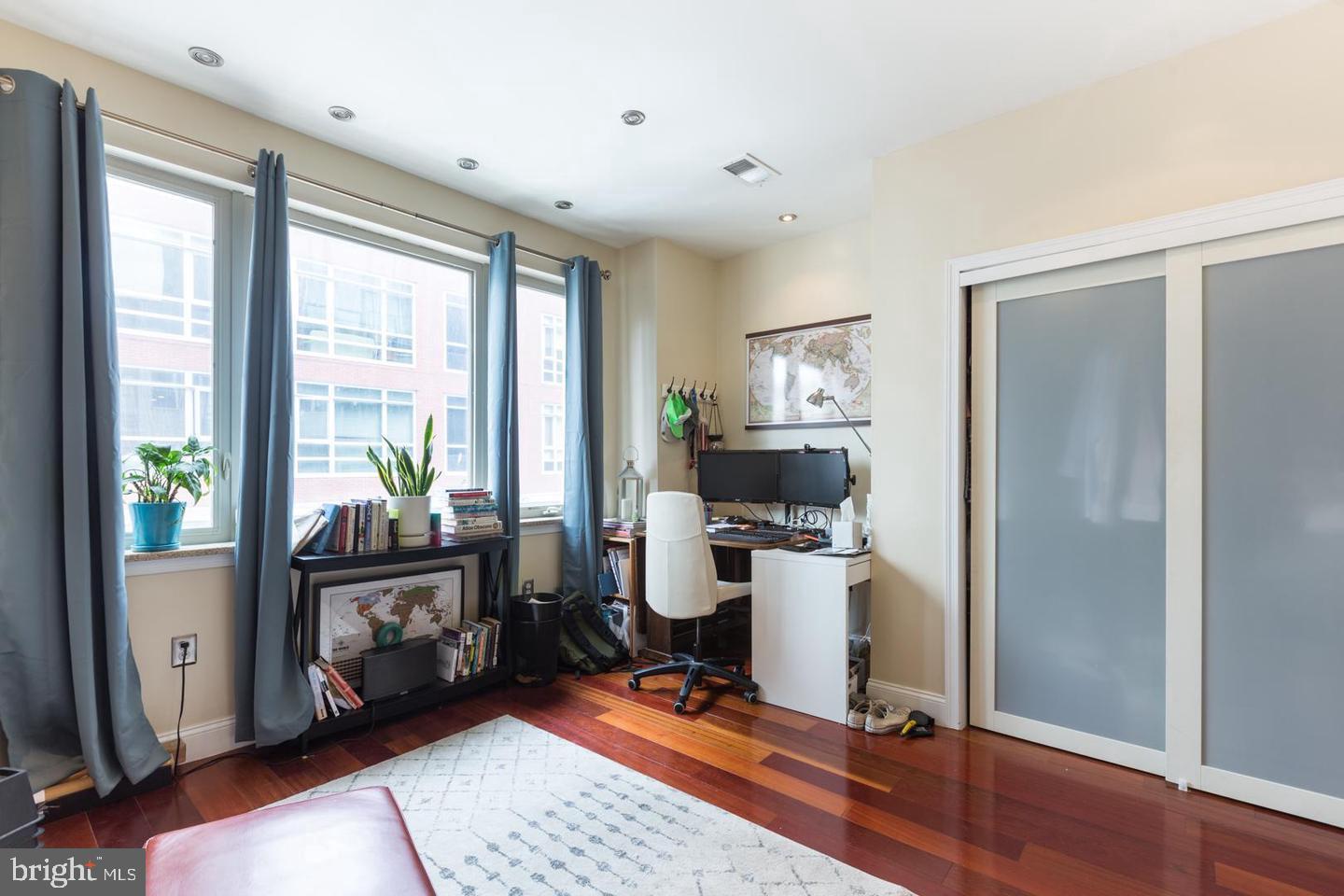 BELLA VISTA - Residential