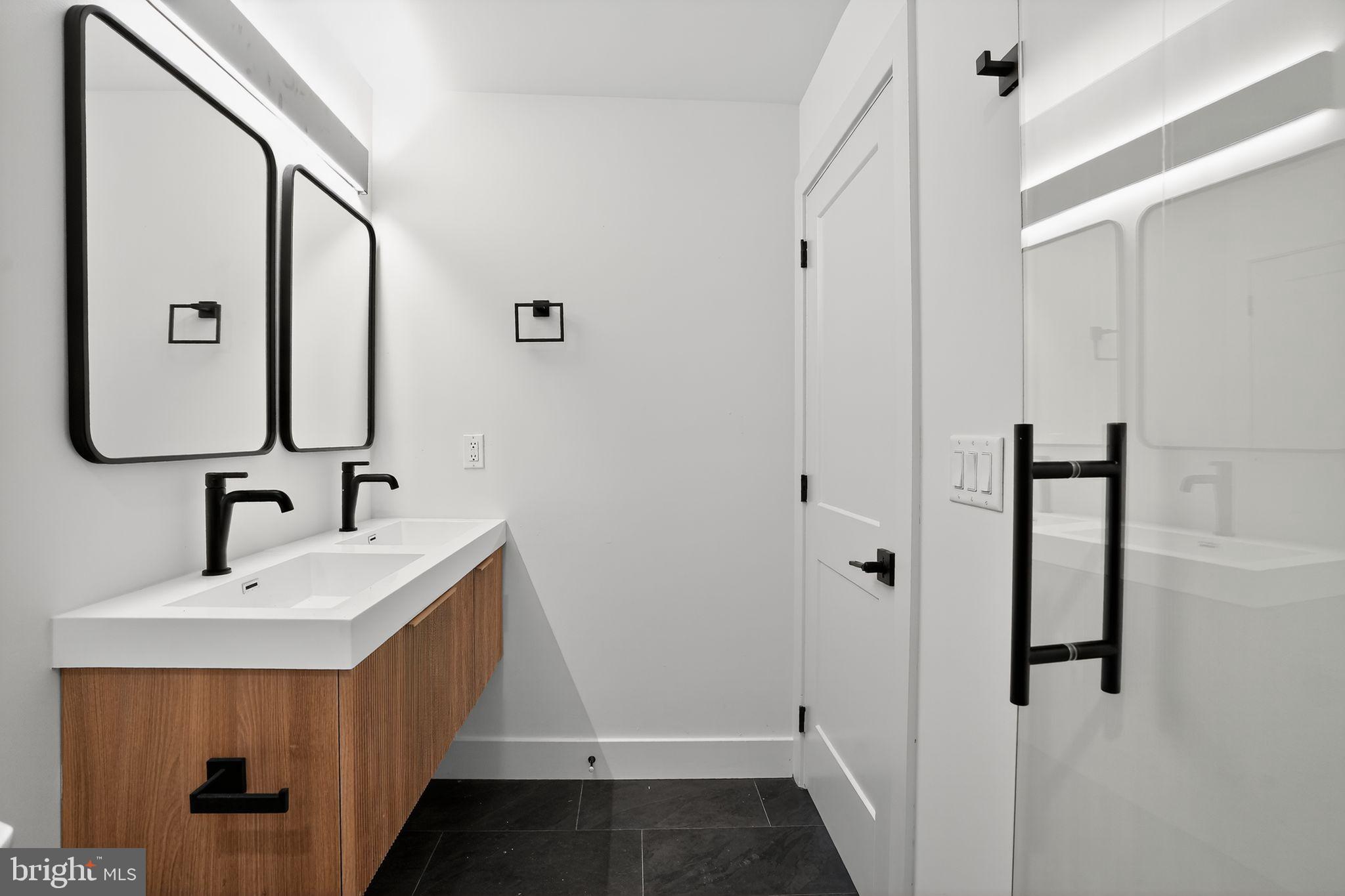 GERMANTOWN (EAST) - Residential