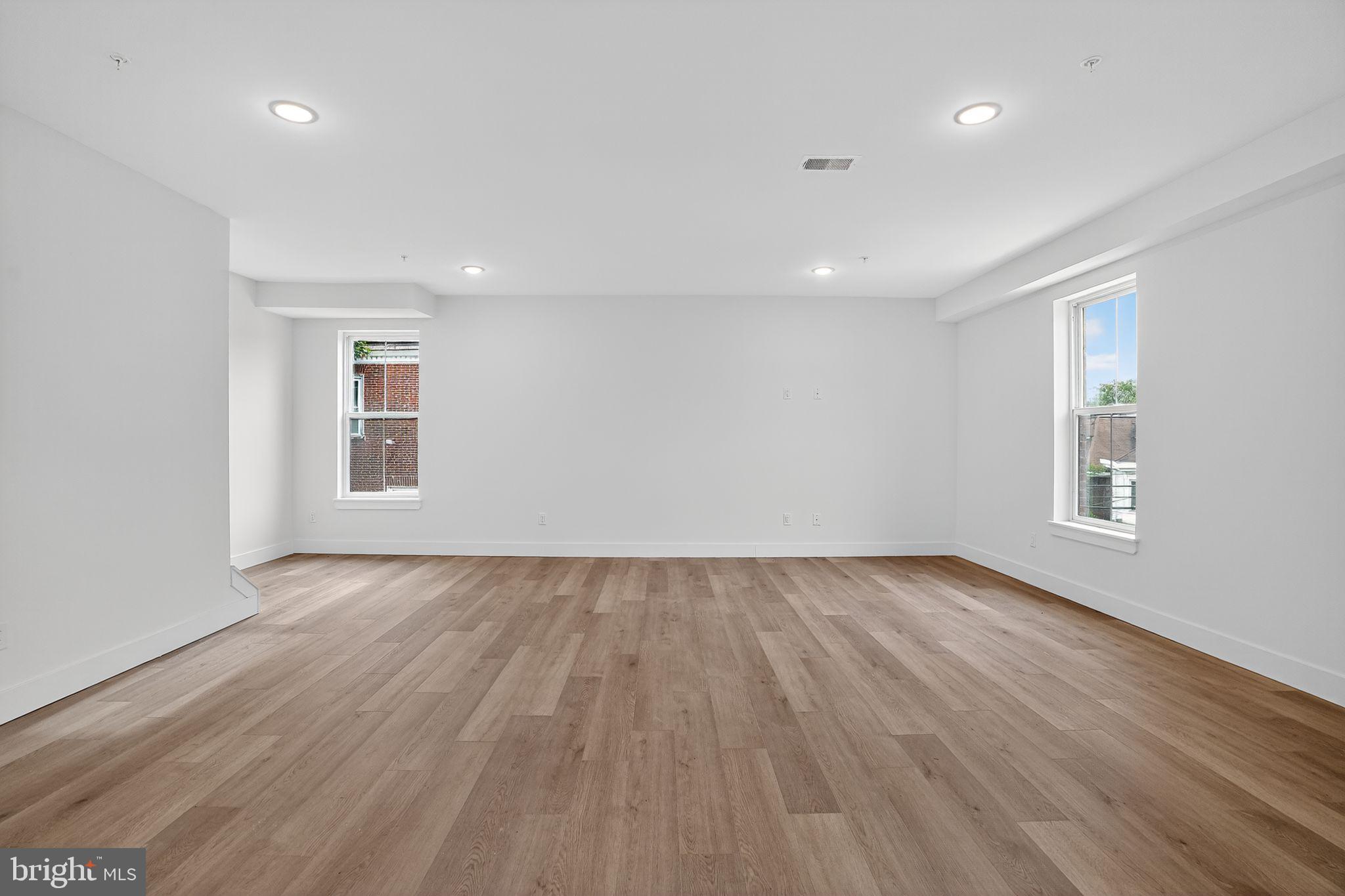 GERMANTOWN (EAST) - Residential