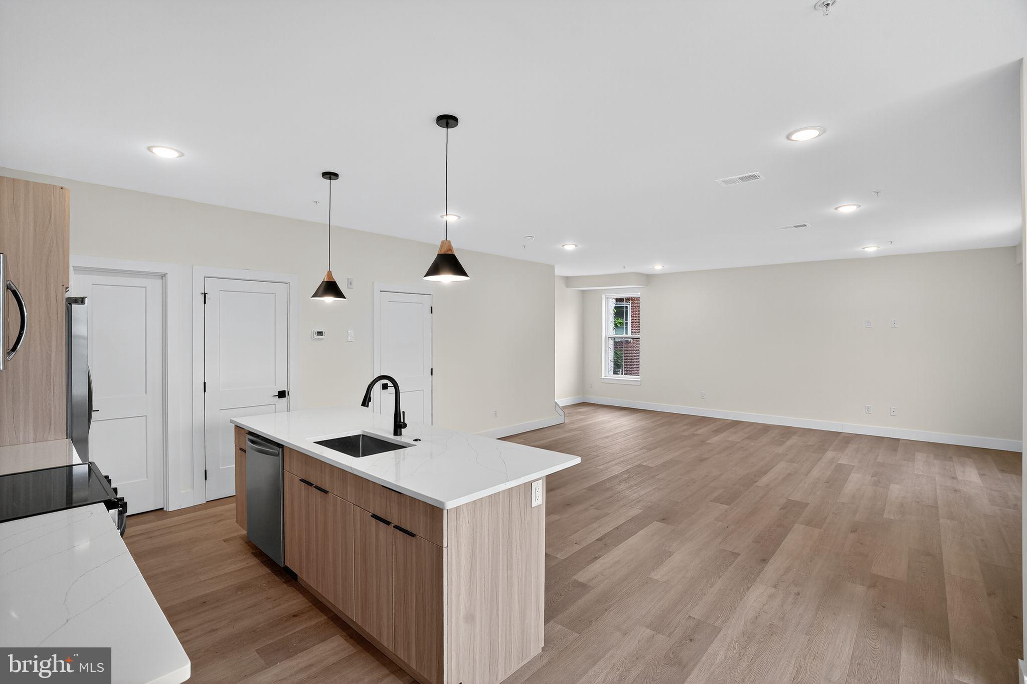 GERMANTOWN (EAST) - Residential