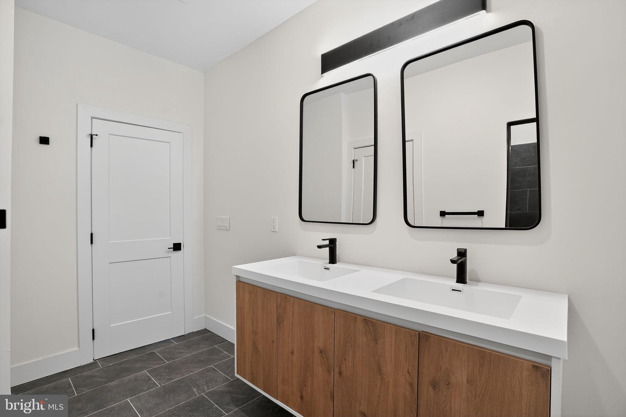 GERMANTOWN (EAST) - Residential