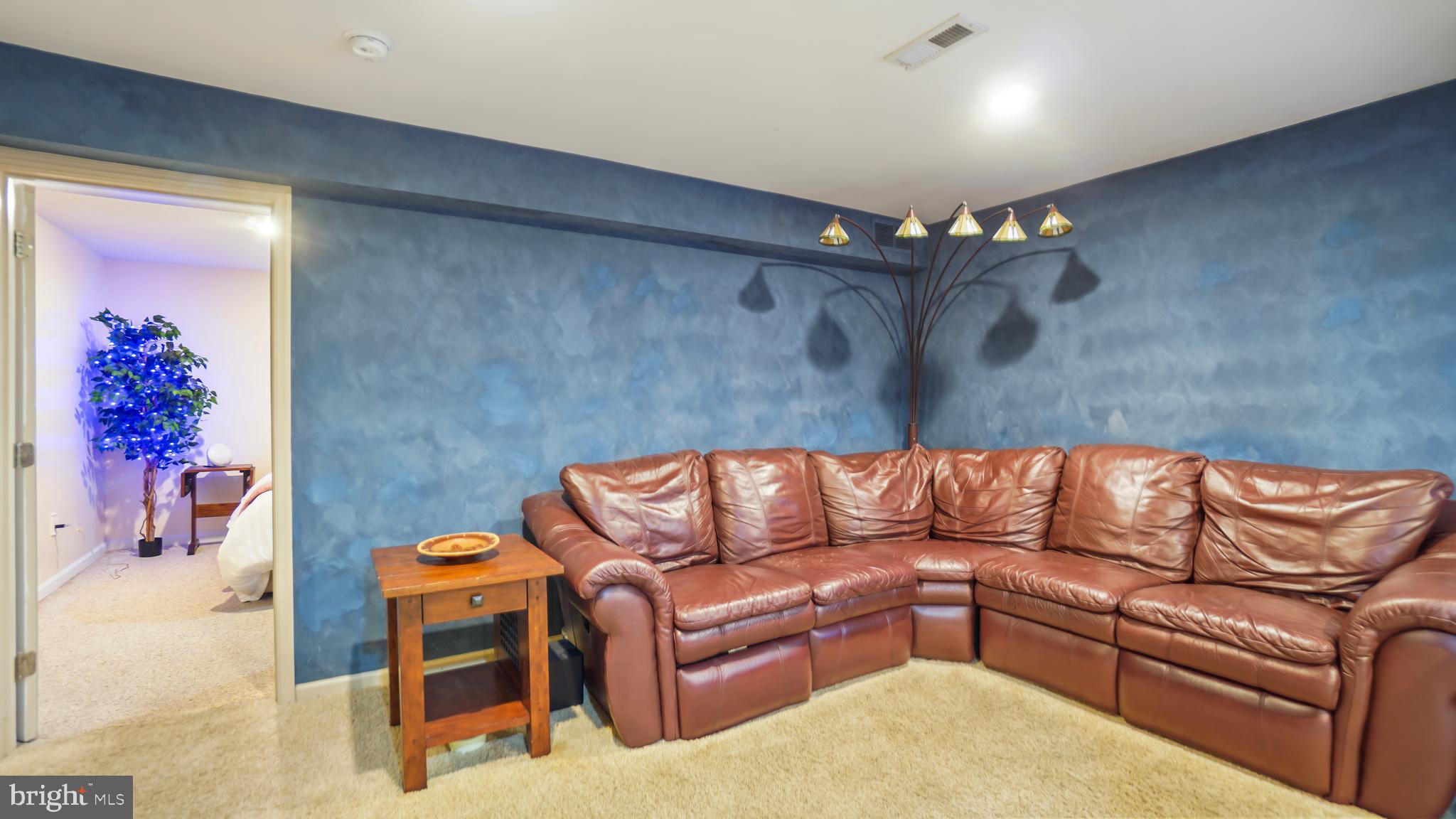 CHAPMAN FARM - Residential