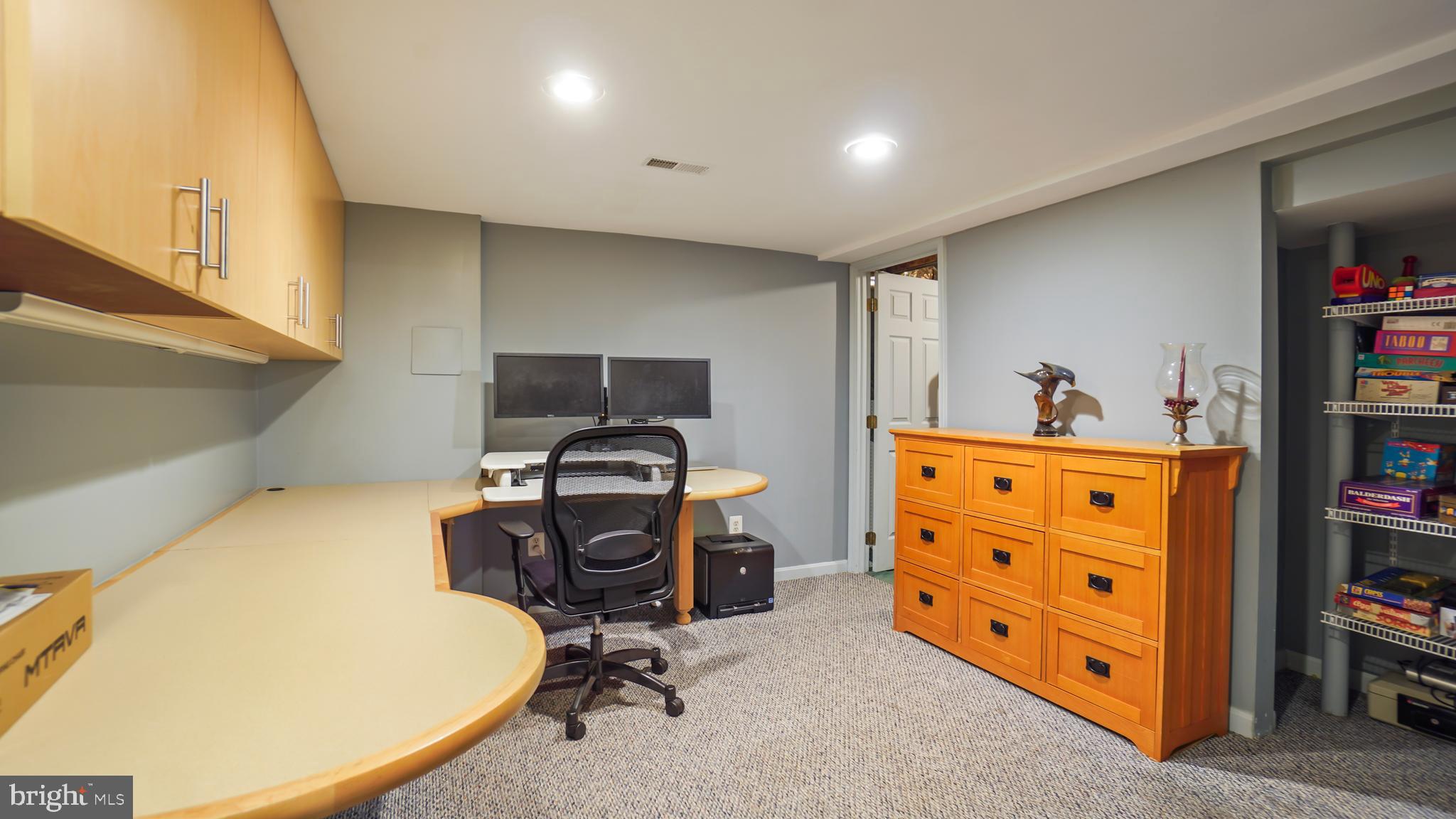 CHAPMAN FARM - Residential