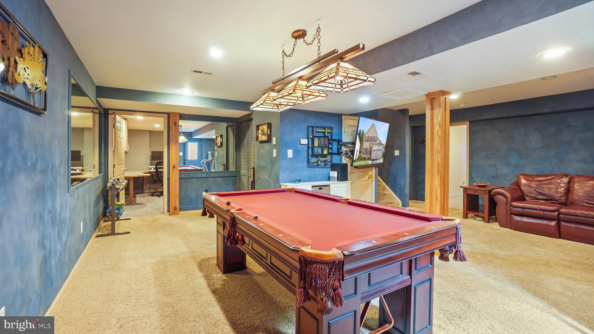 CHAPMAN FARM - Residential