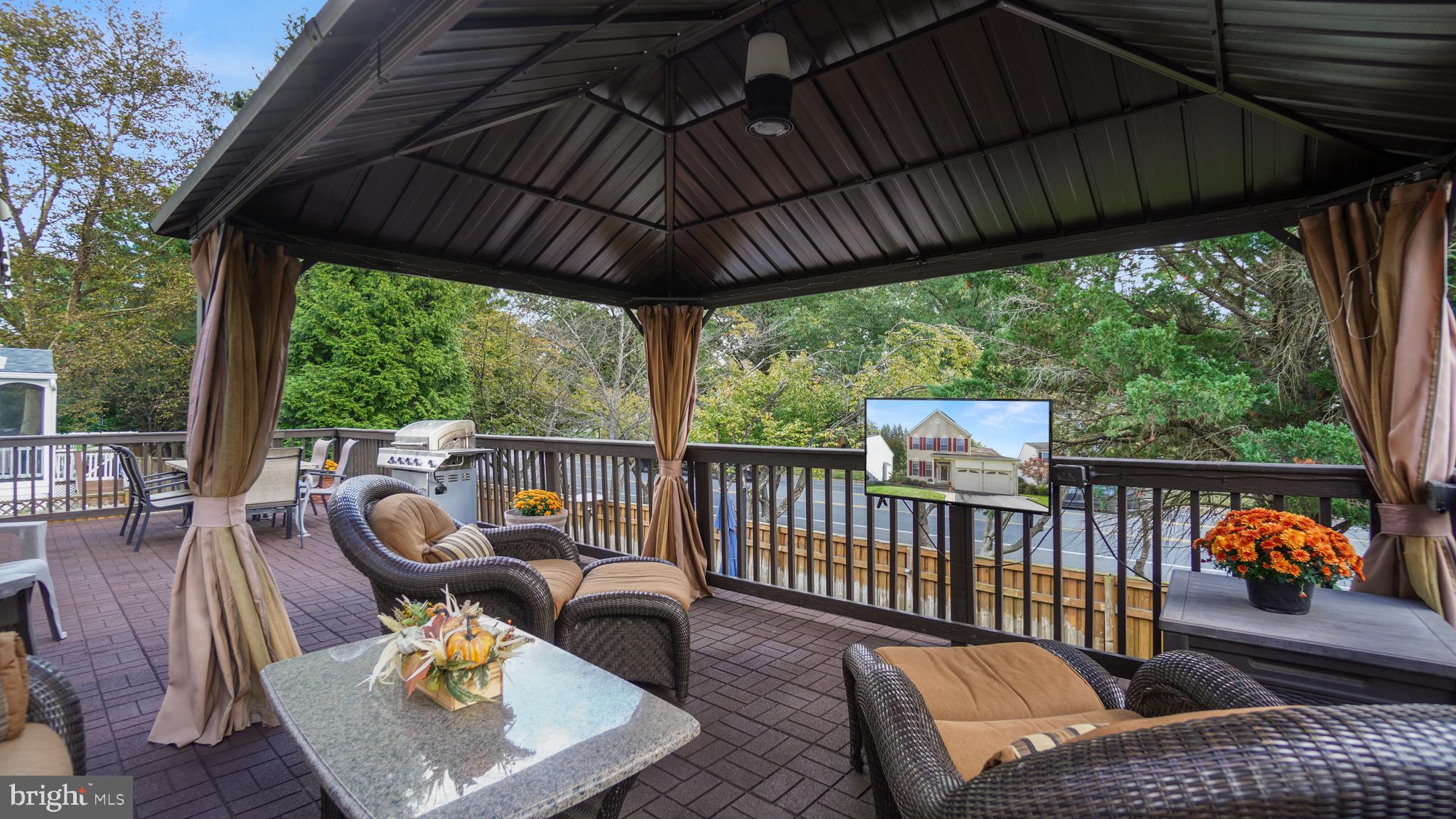 CHAPMAN FARM - Residential