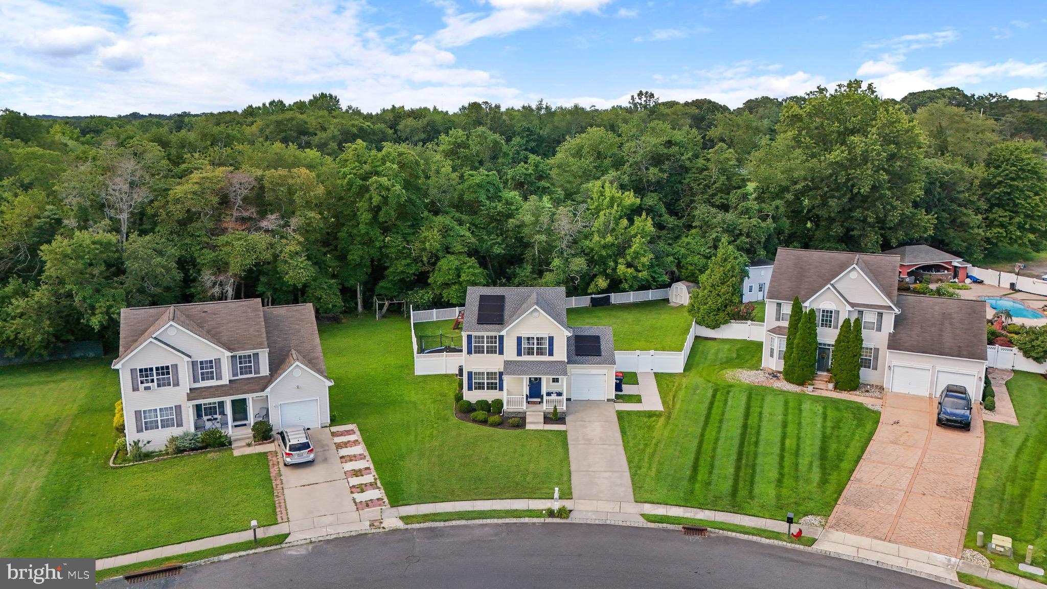 27 TWIN OAKS DRIVE