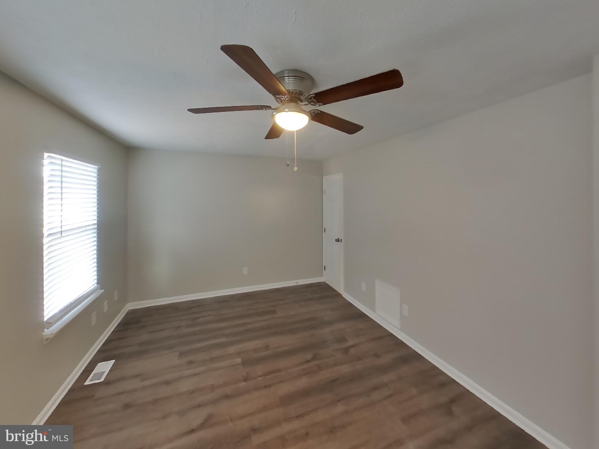 OAKHURST - Residential Lease