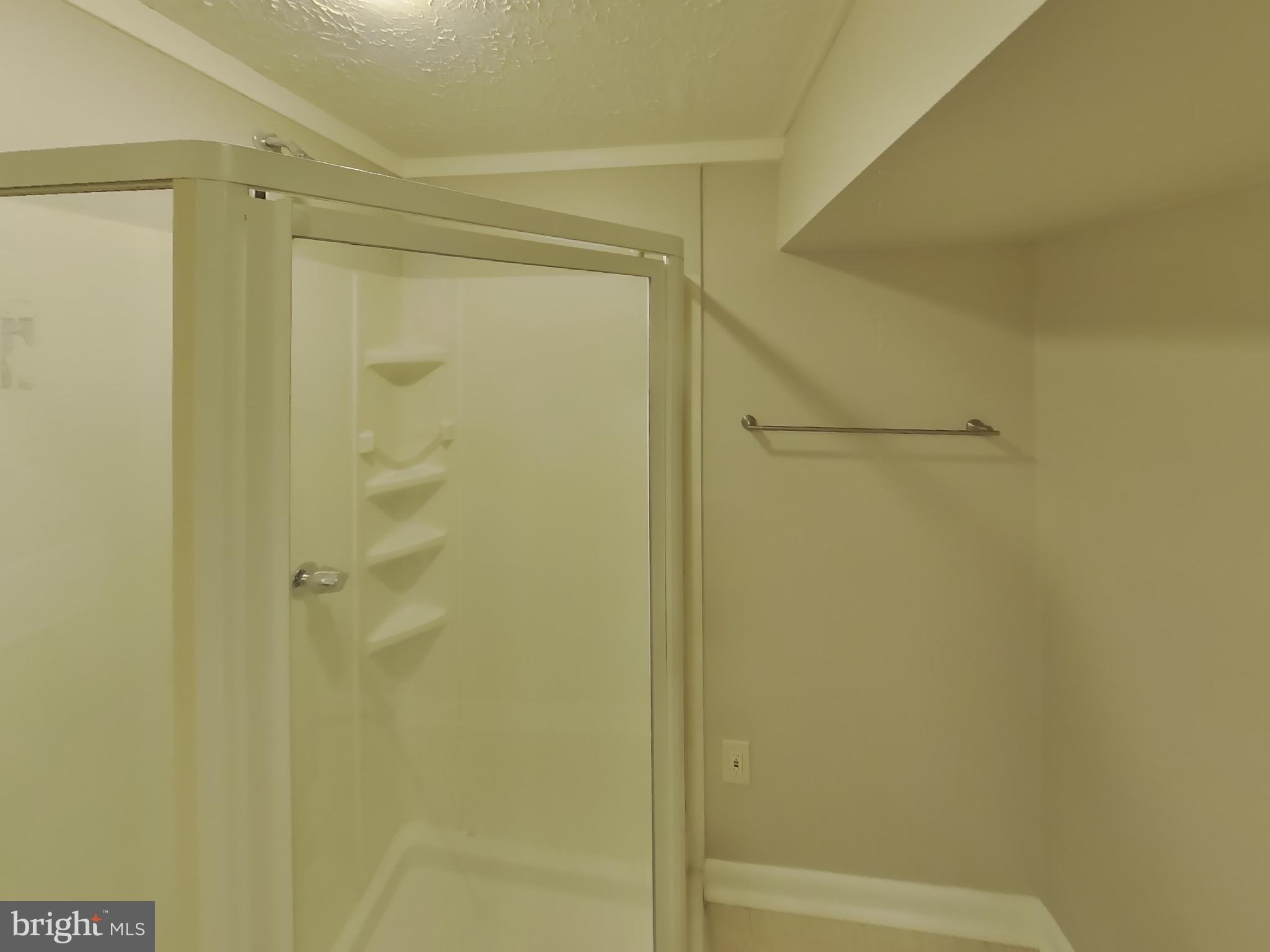 OAKHURST - Residential Lease