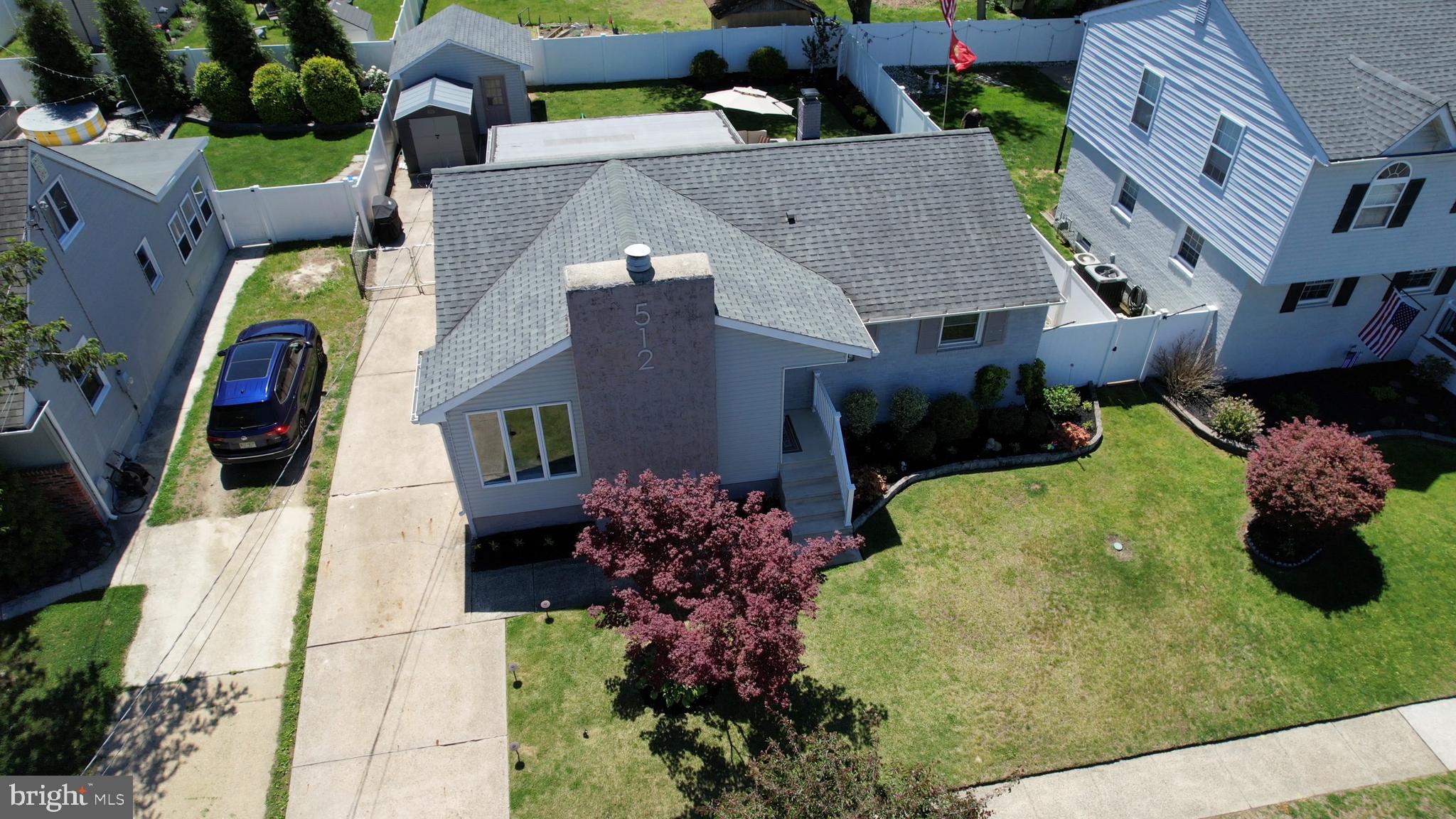 512 W BROOKE AVENUE