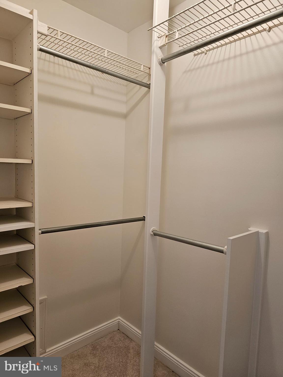 FOREST LAKES - Residential