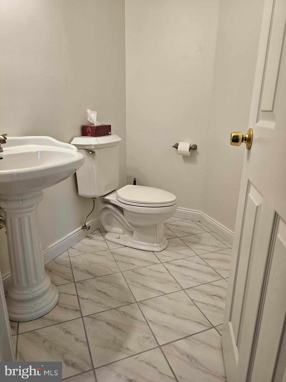 FOREST LAKES - Residential