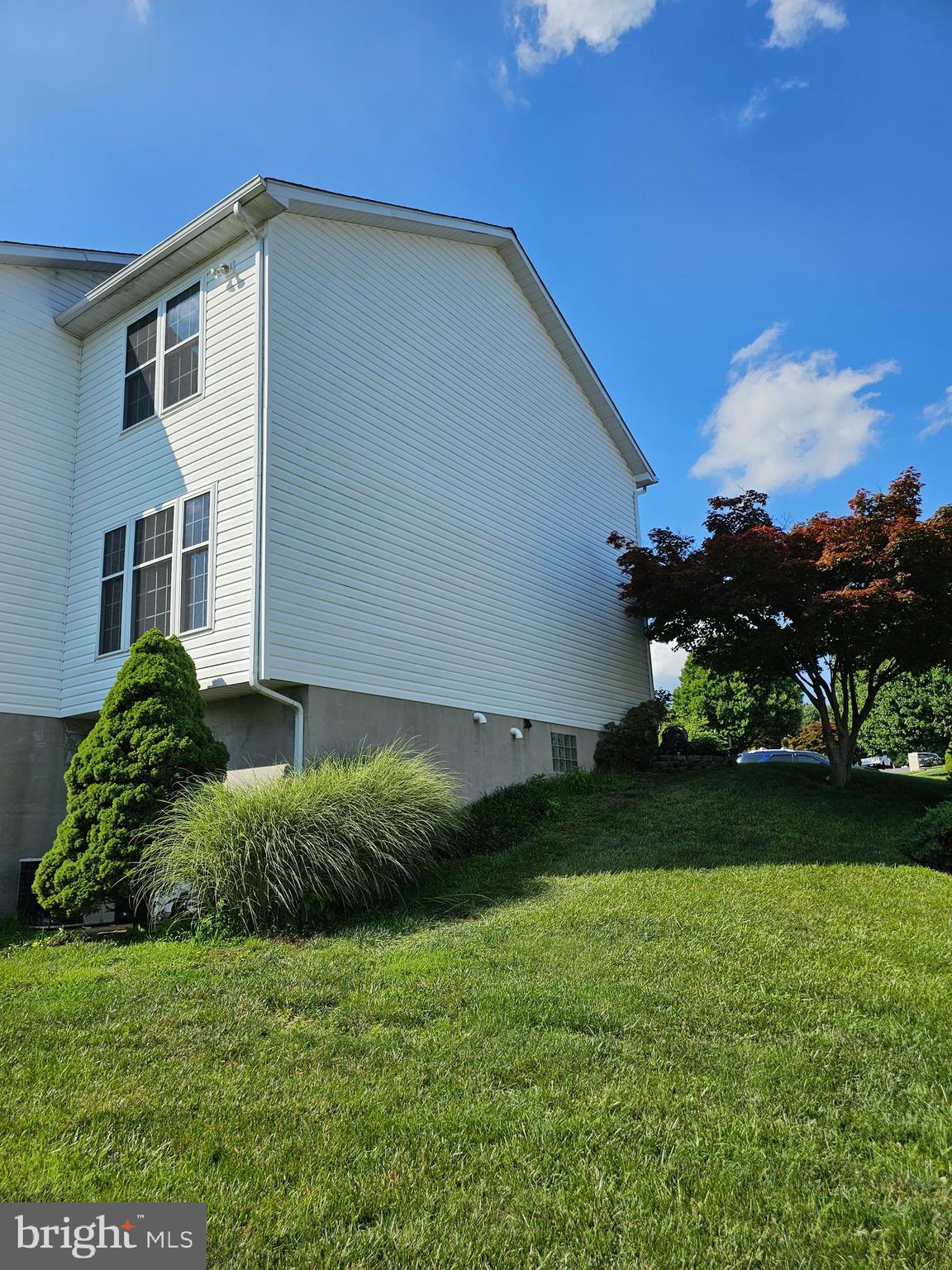 FOREST LAKES - Residential