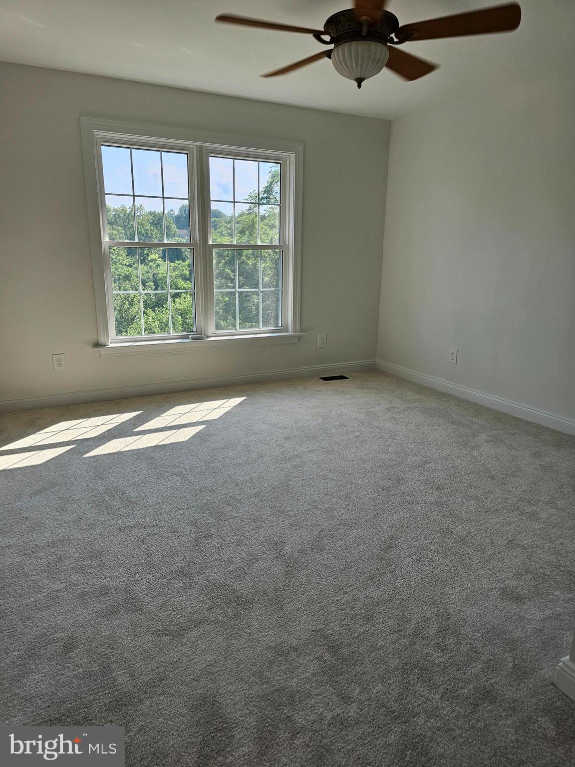 FOREST LAKES - Residential