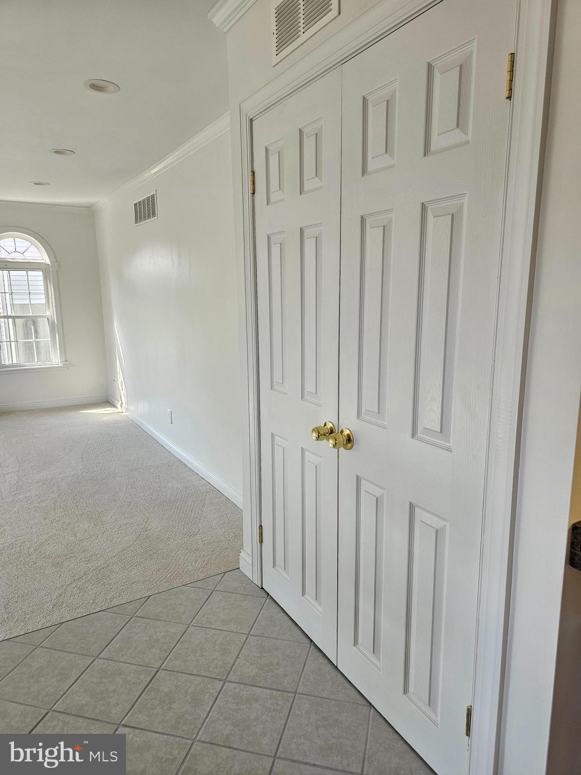 FOREST LAKES - Residential