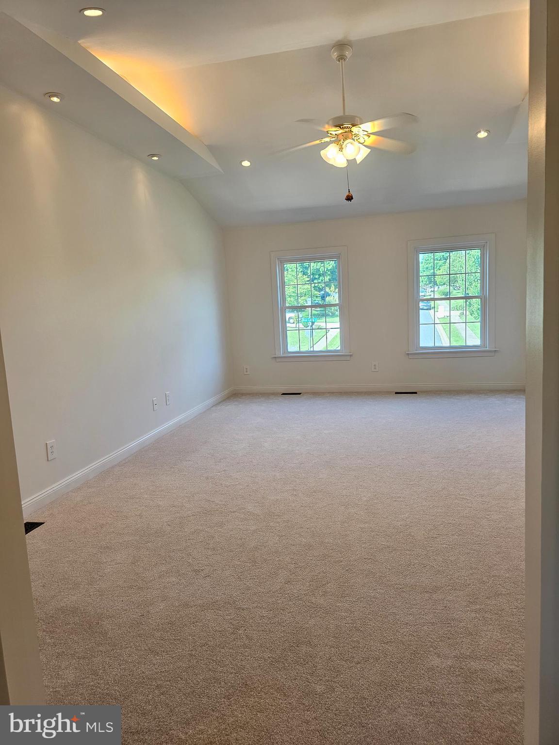 FOREST LAKES - Residential