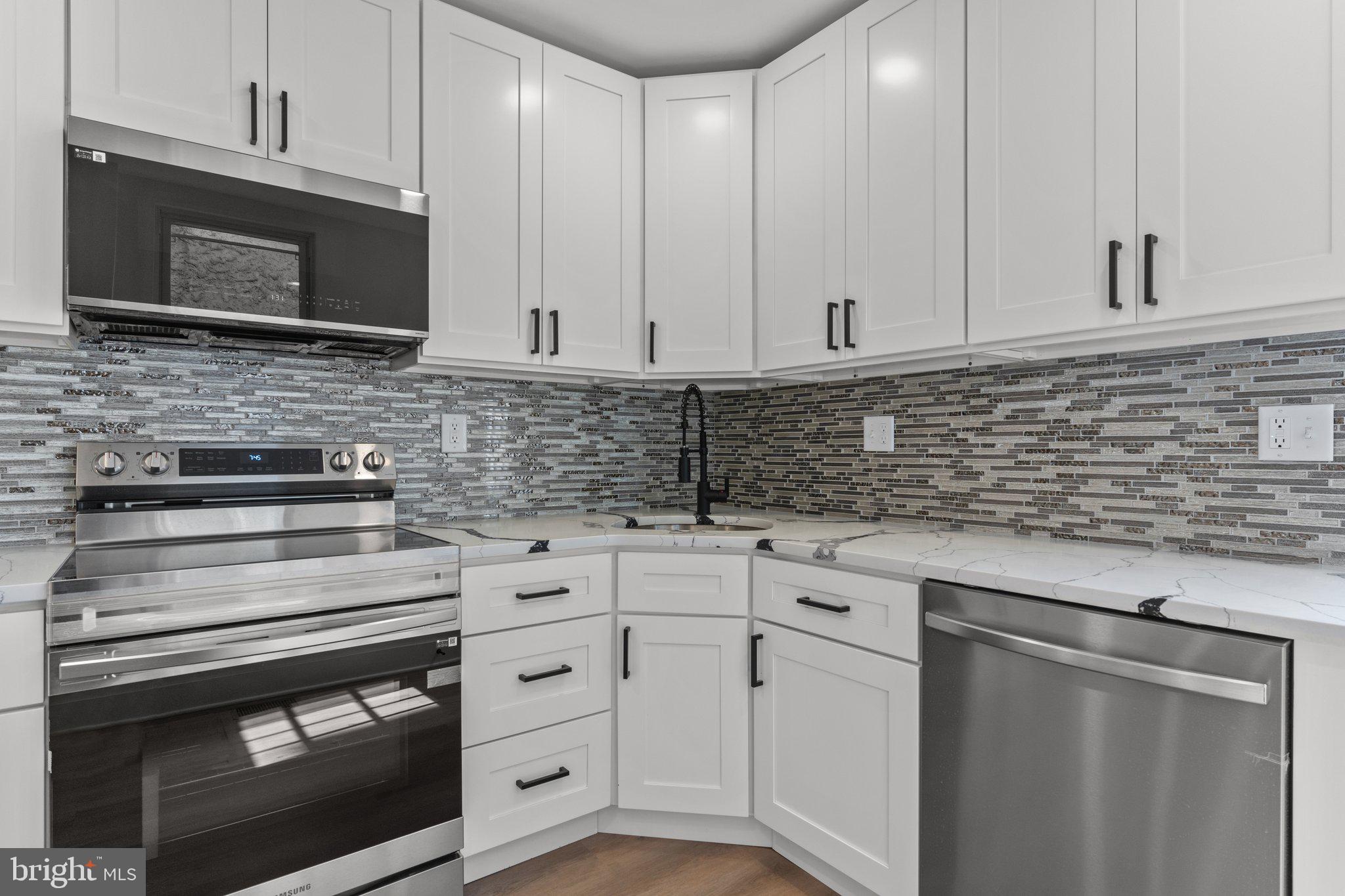 POINT BREEZE - Residential