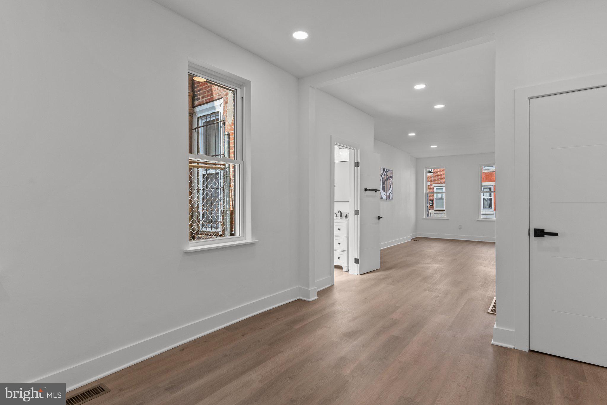 POINT BREEZE - Residential