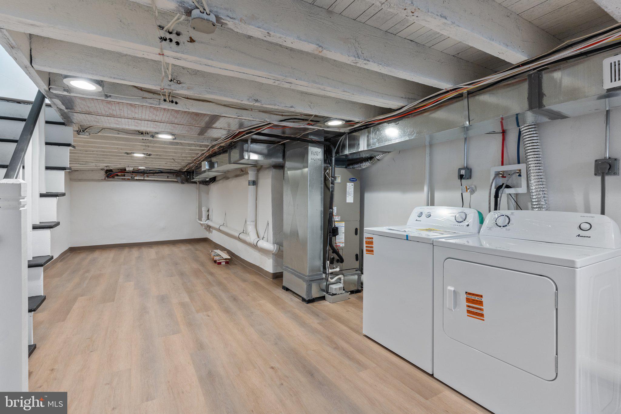 POINT BREEZE - Residential