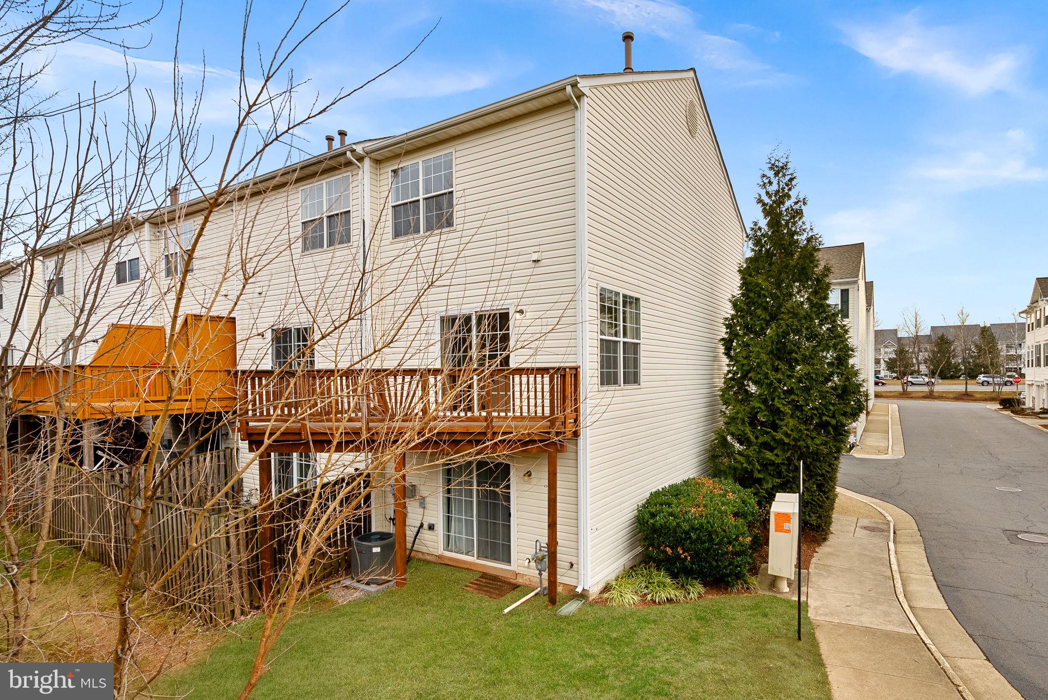 FLYNN'S CROSSING - Residential