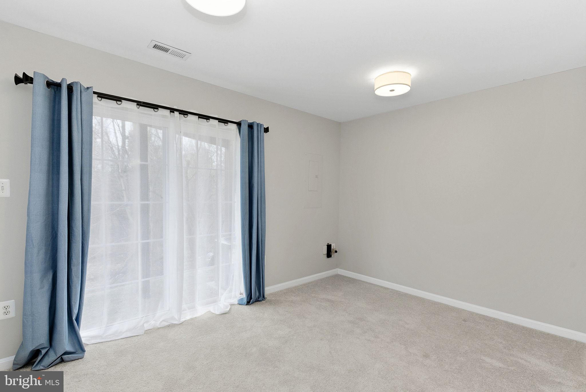 FLYNN'S CROSSING - Residential