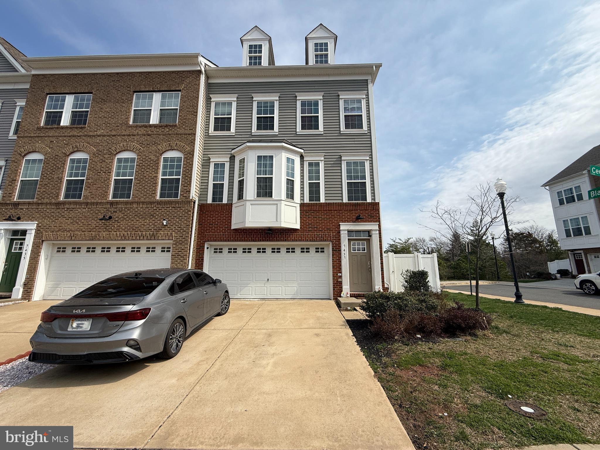 7437 CEDARWOOD GROVE LANE