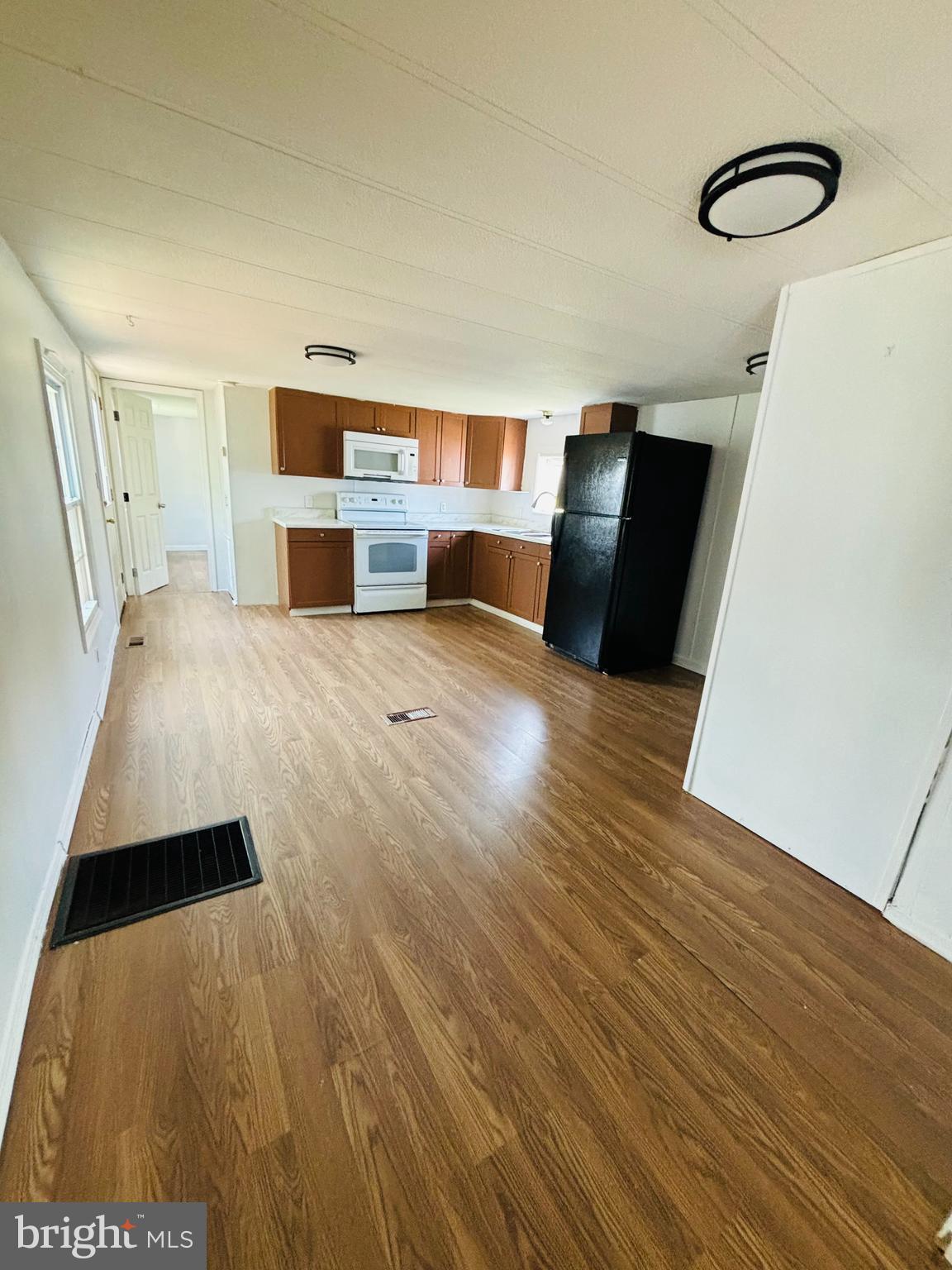 1210 JANET DRIVE