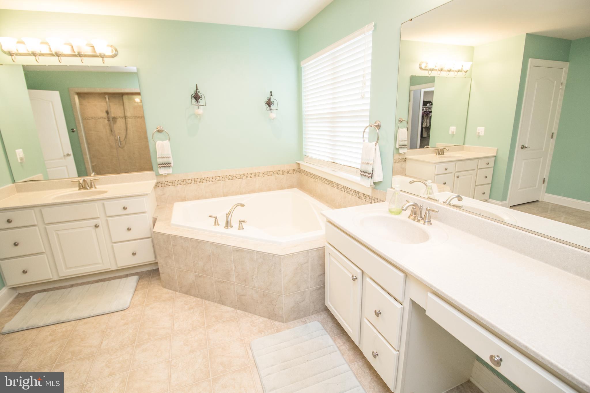 GRANDVIEW HAVEN - Residential