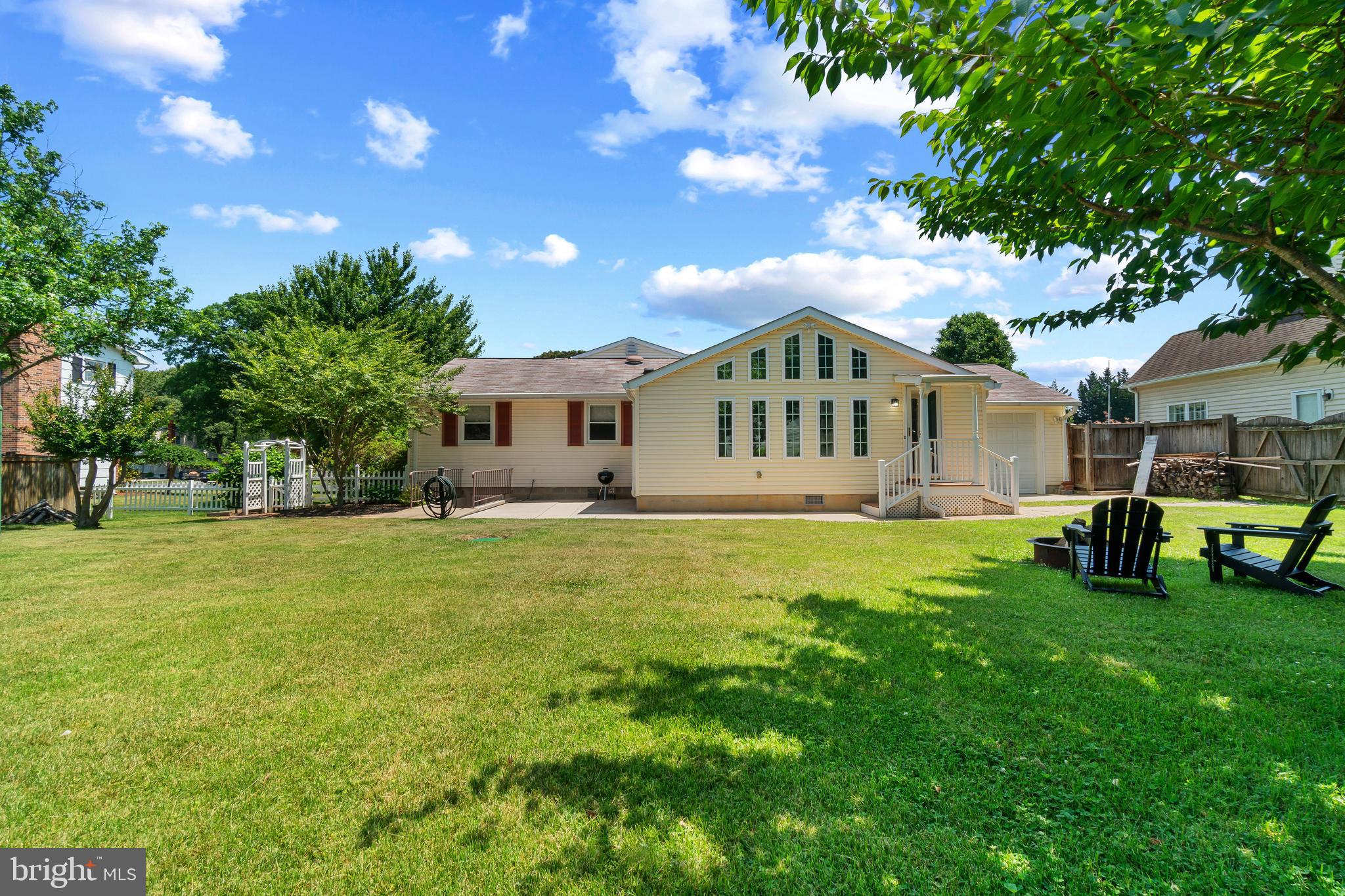 516 SYLVAN WAY