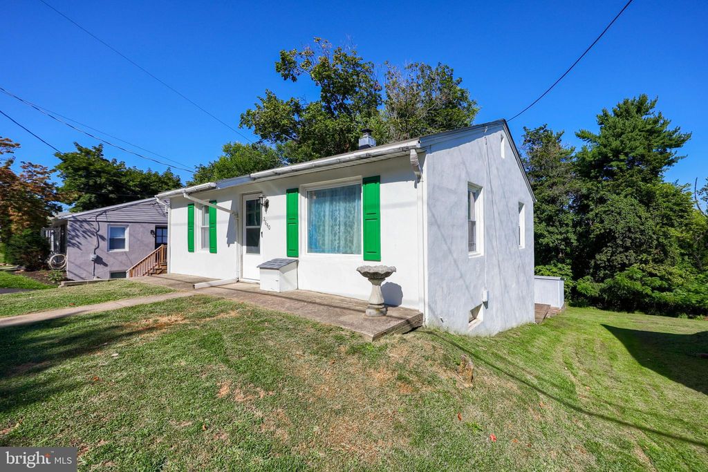 Photo of 2640 N Sherman Street, YORK, PA 17406 (MLS # PAYK2088002)
