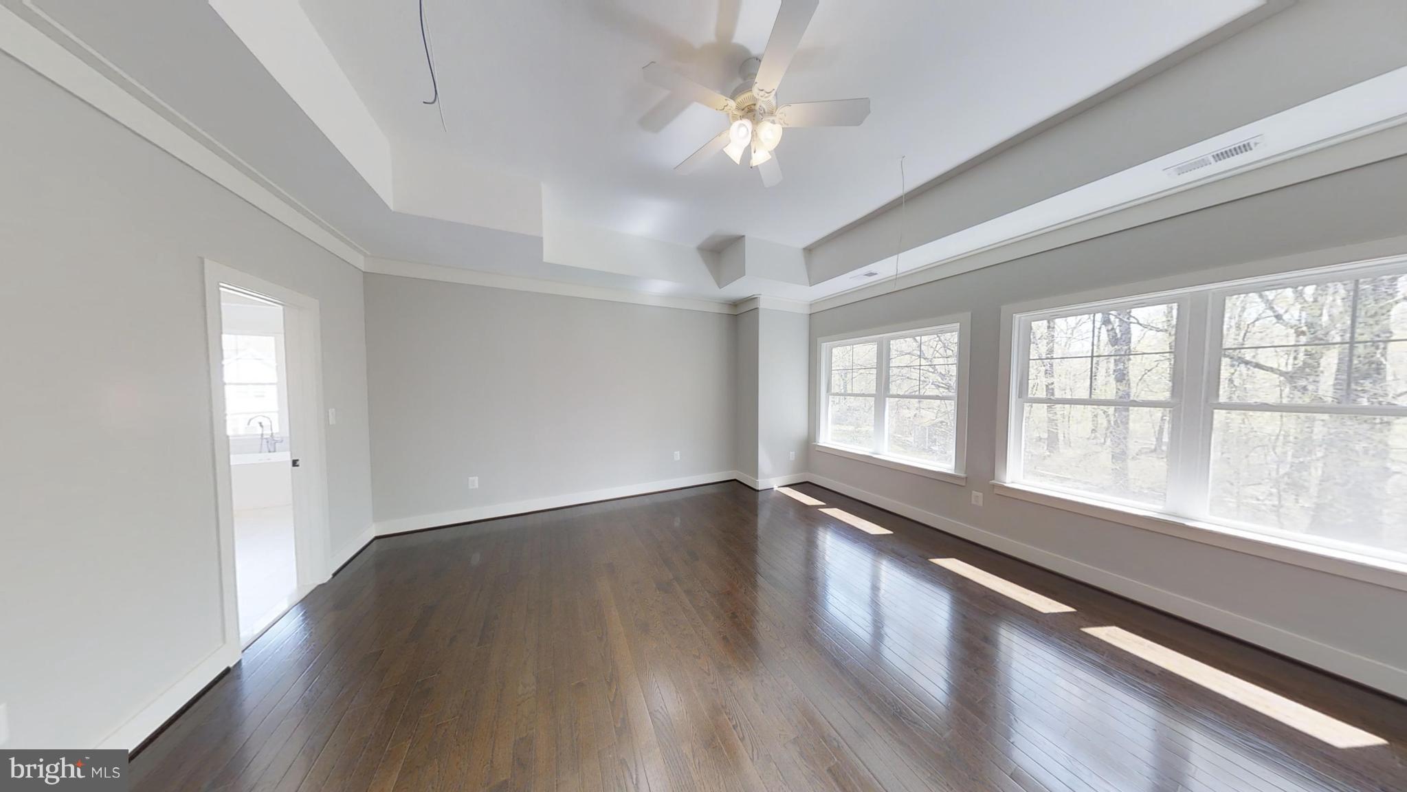 EAST VIENNA WOODS - Residential