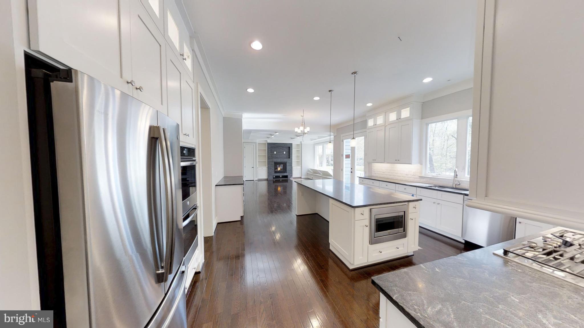 EAST VIENNA WOODS - Residential