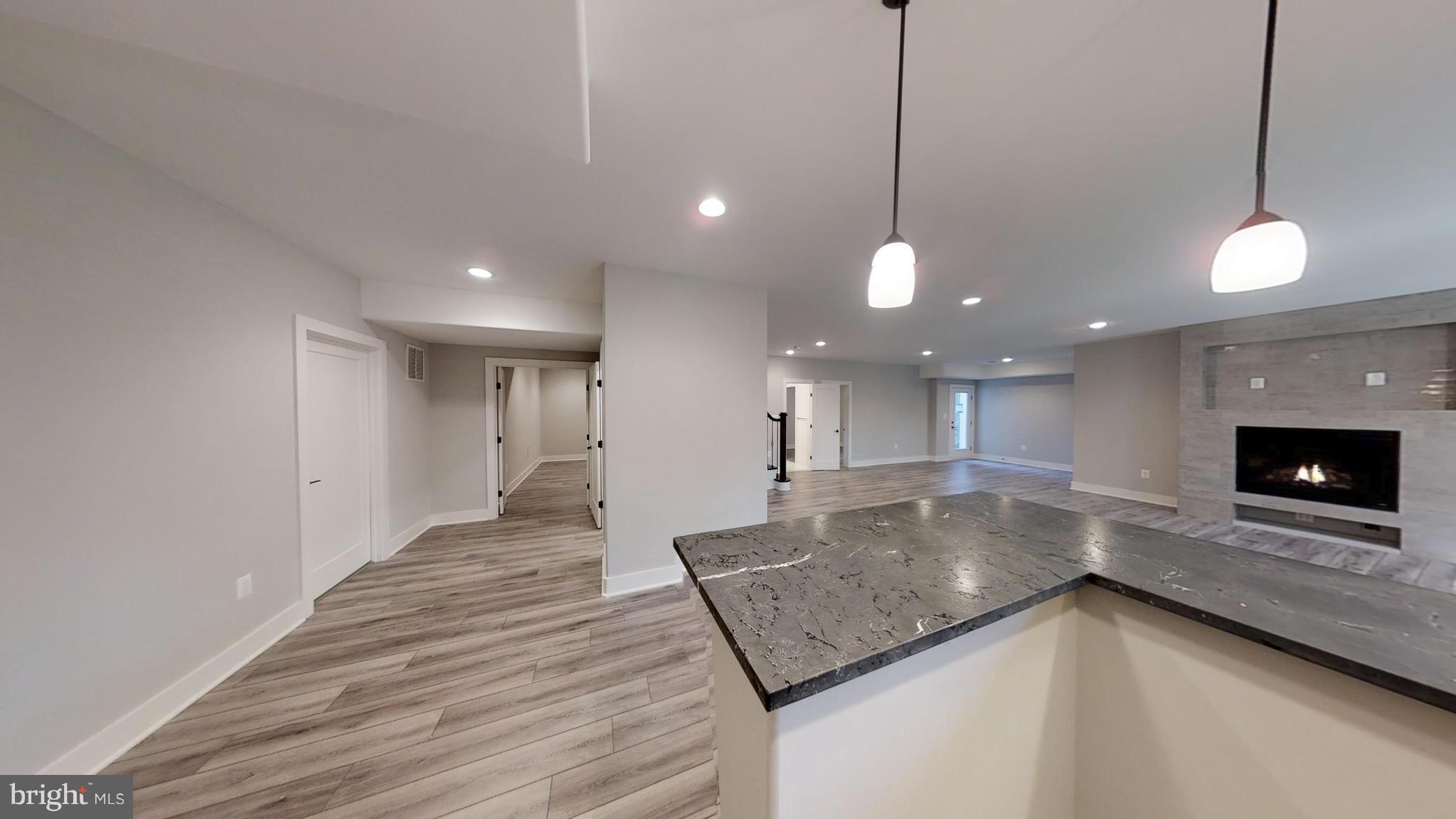 EAST VIENNA WOODS - Residential