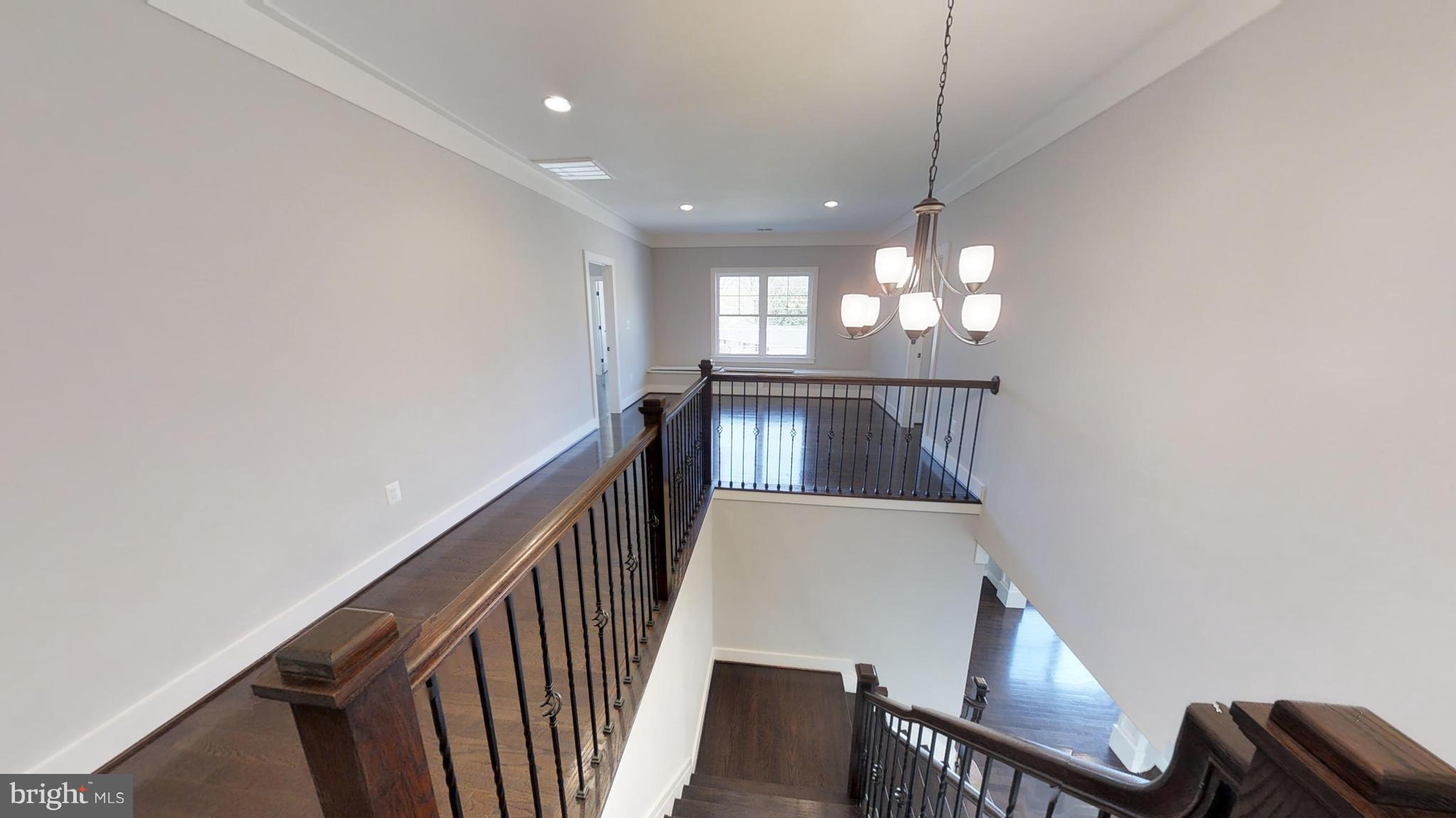 EAST VIENNA WOODS - Residential