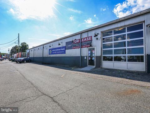 4902 43RD AVENUE HYATTSVILLE MD 20781