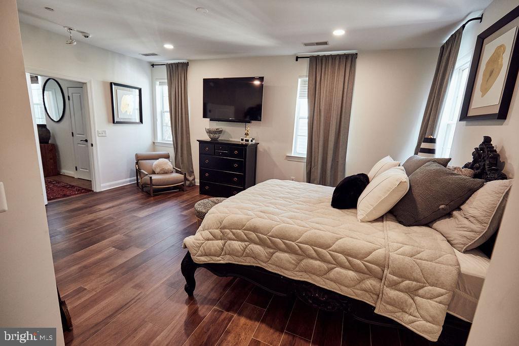 WOODBROOK - Residential