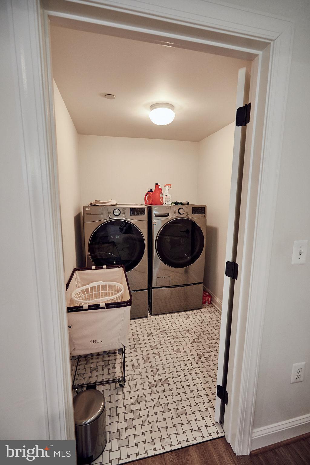 WOODBROOK - Residential