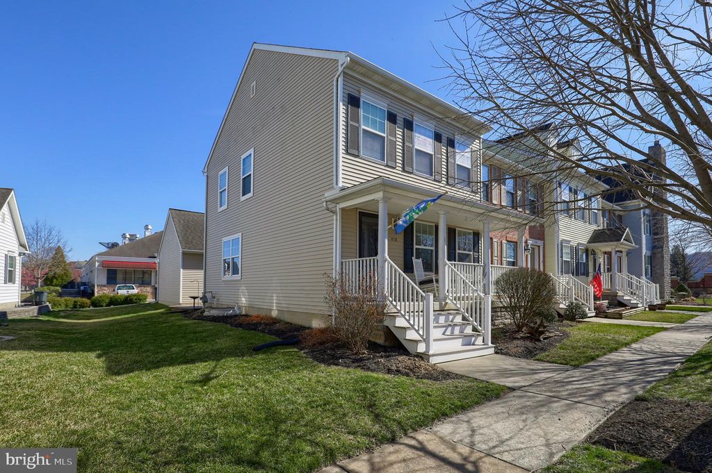 Photo of 410 SHADETREE BLVD, MARIETTA, PA 17547 (MLS # PALA2032228)