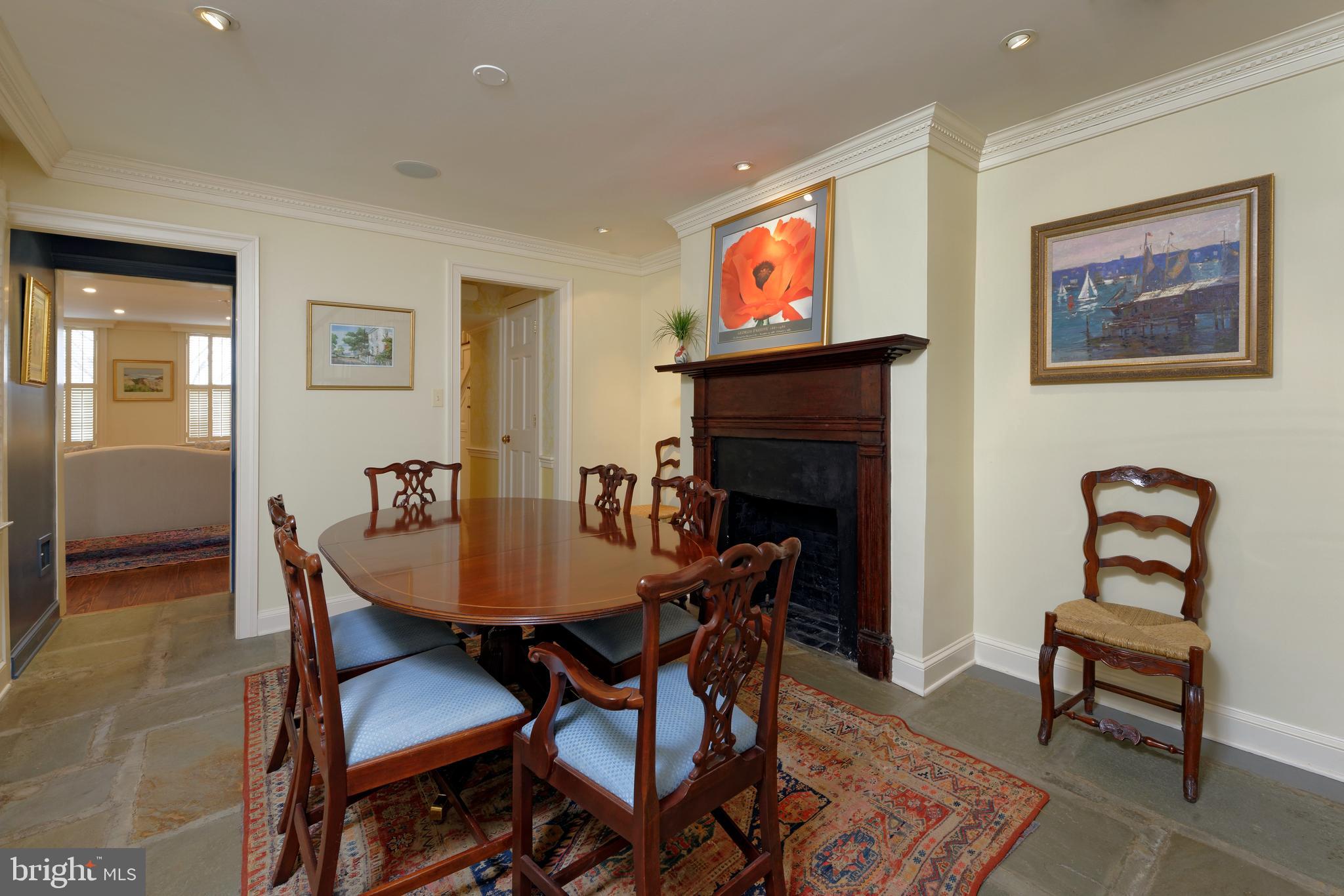 OLD TOWN ALEXANDRIA - Residential