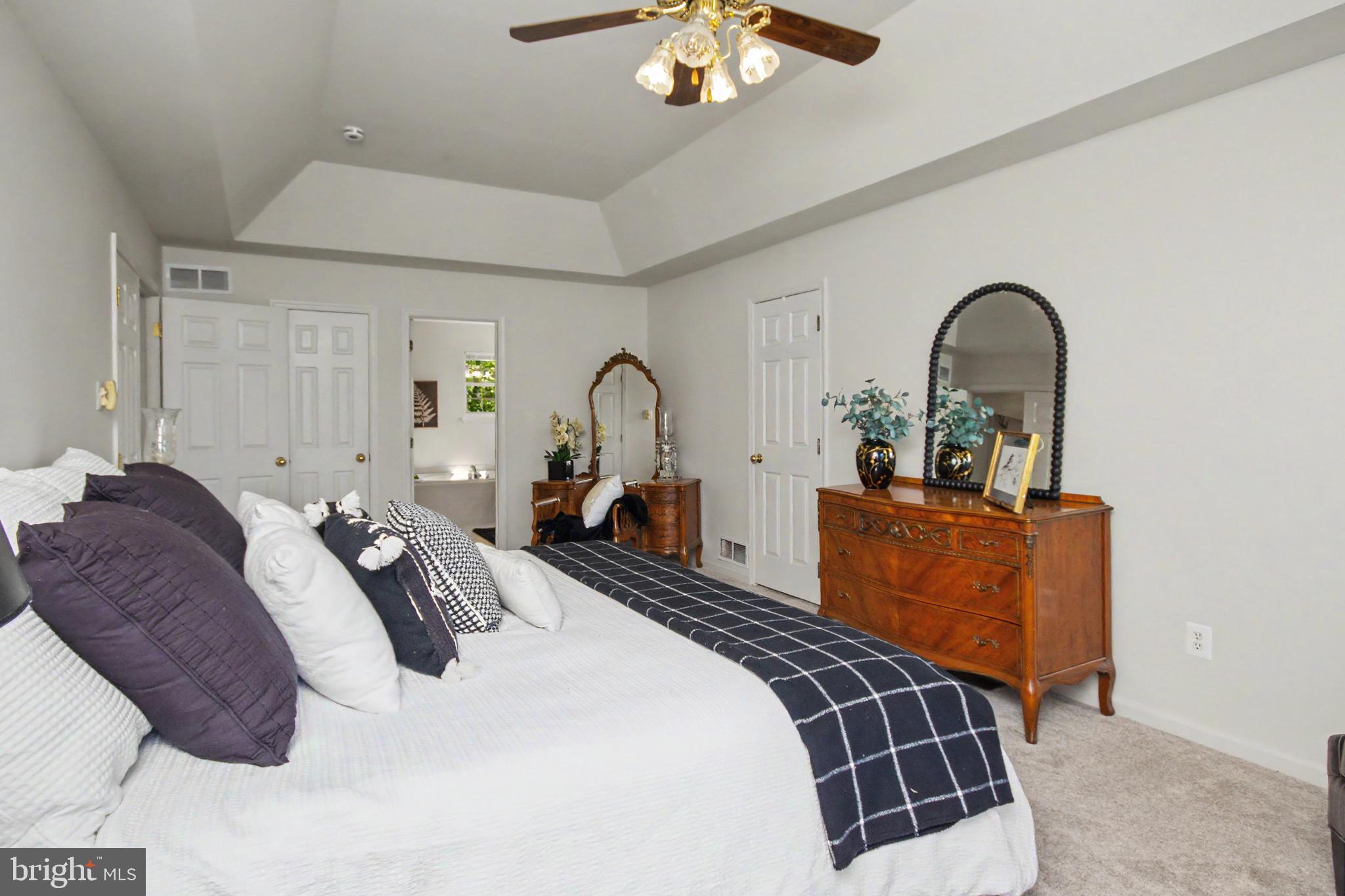 HEARTHSTONE - Residential