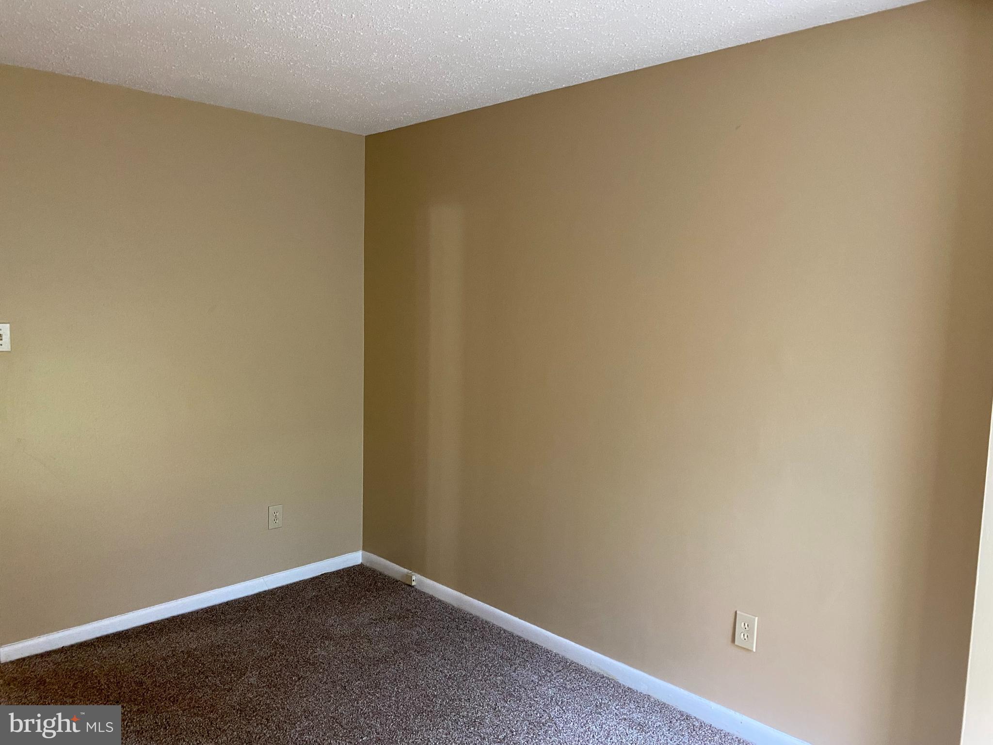 CHESTNUT GROVE - Residential Lease