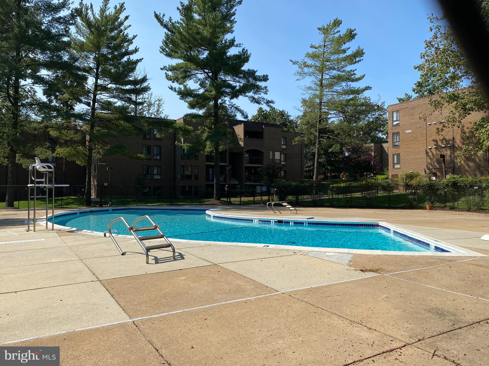 CHESTNUT GROVE - Residential Lease