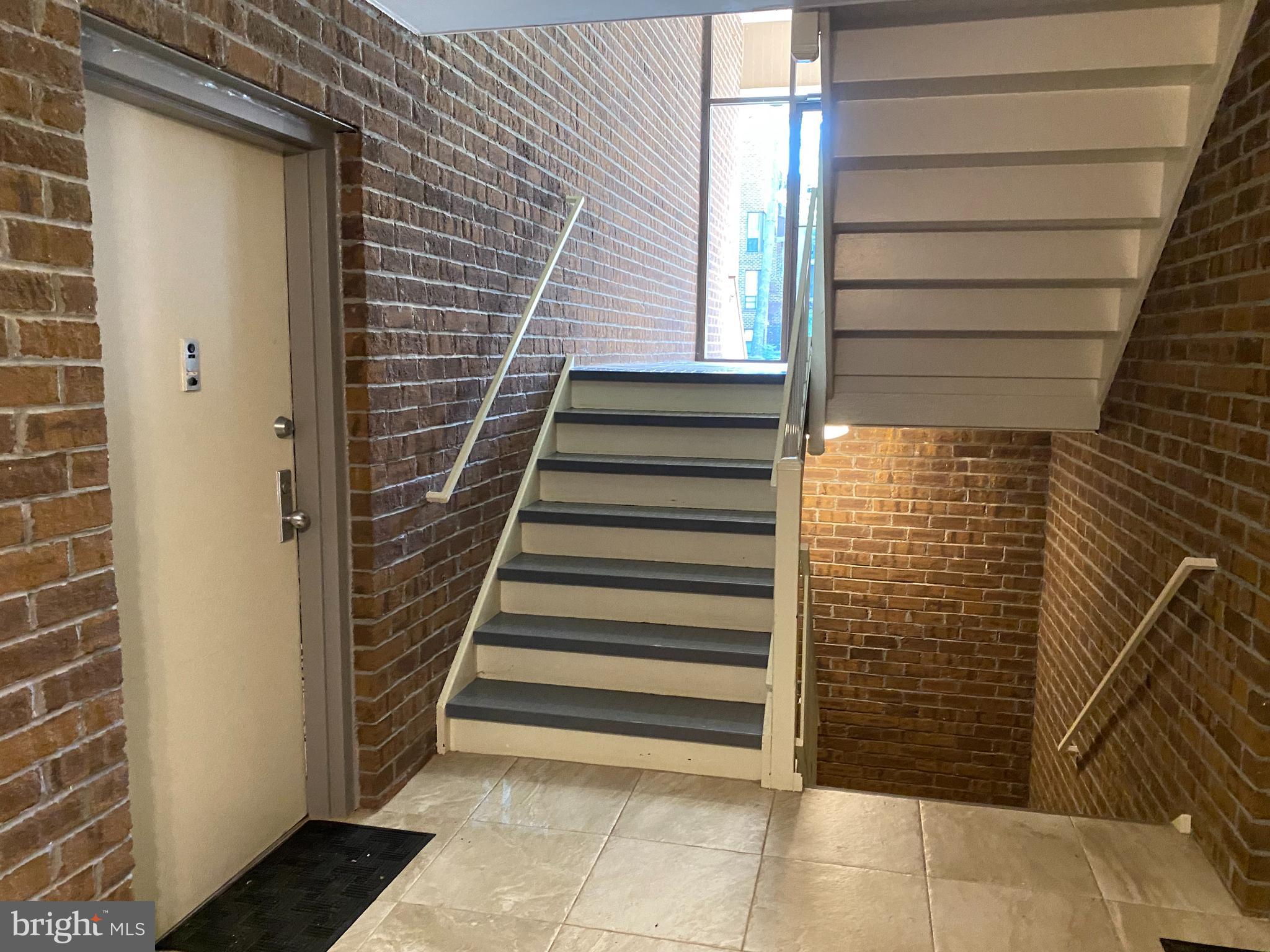 CHESTNUT GROVE - Residential Lease