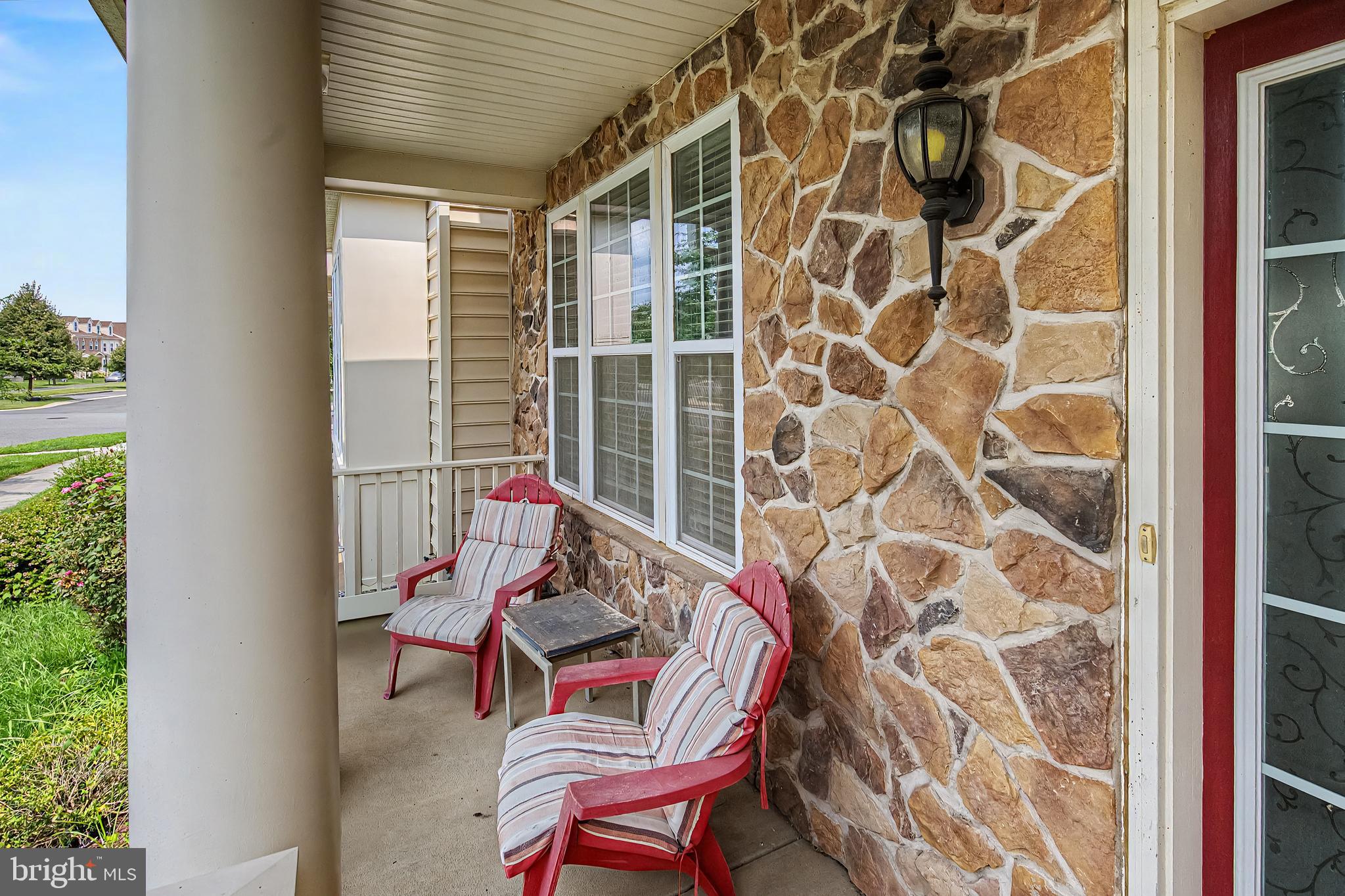 281 N BAYBERRY PARKWAY