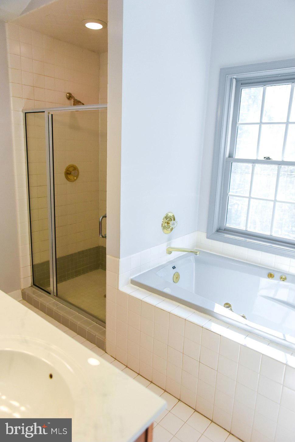 WALNUT HILLS SUB - Residential