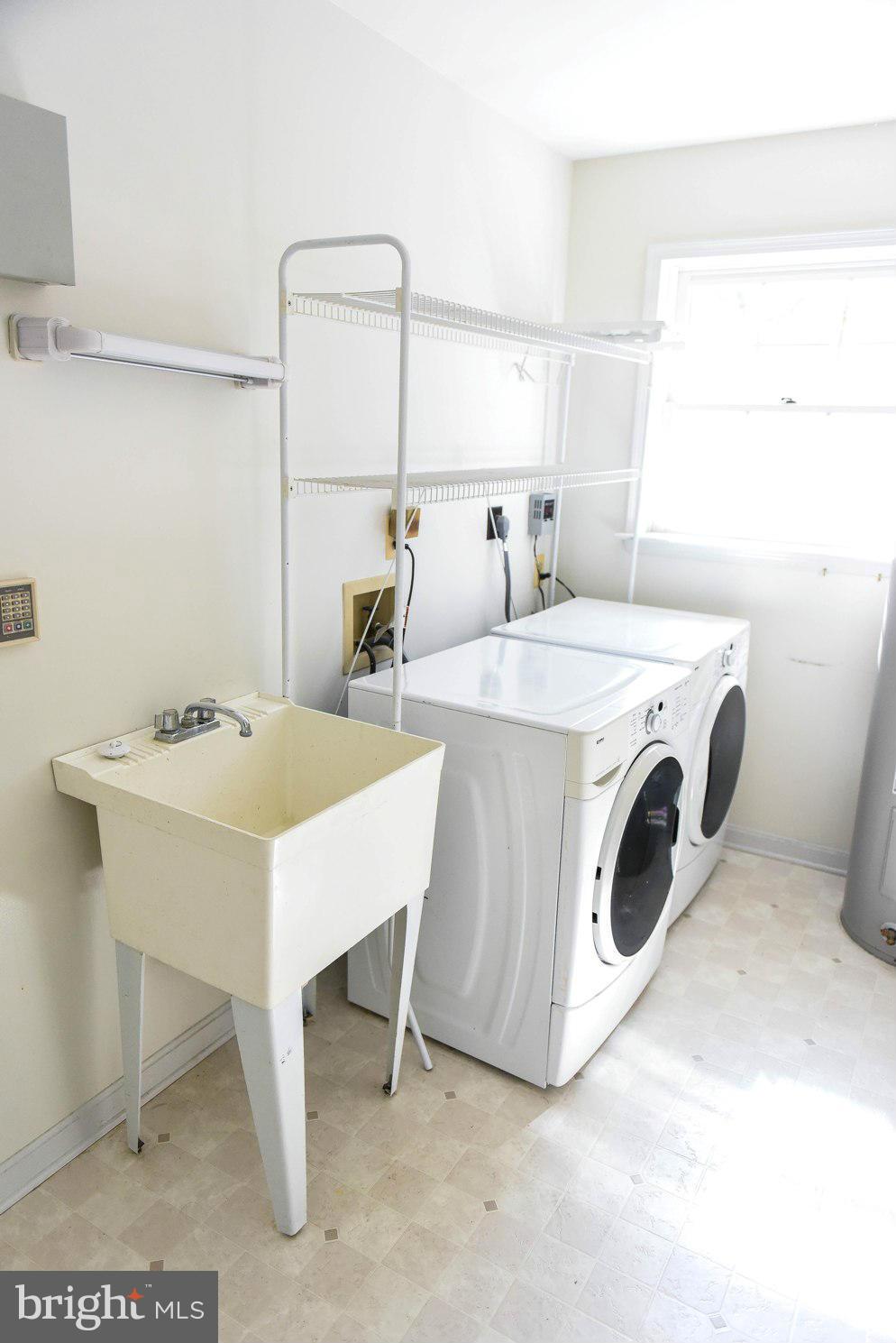 WALNUT HILLS SUB - Residential