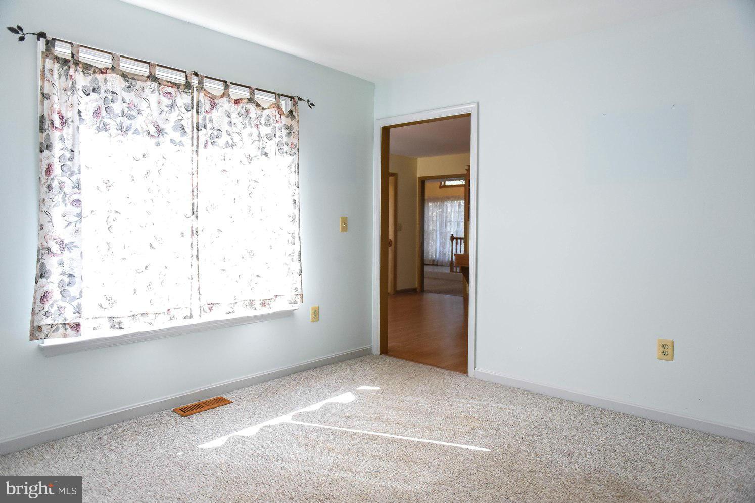 WALNUT HILLS SUB - Residential